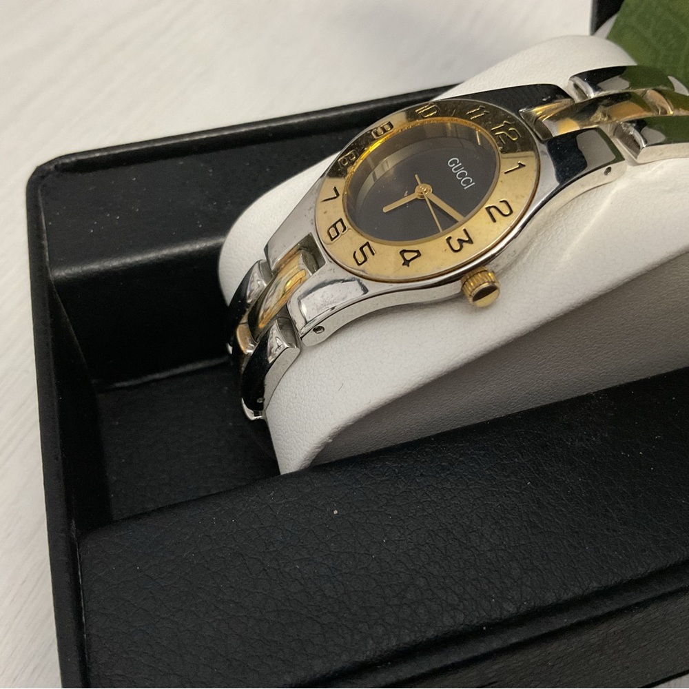 Vintage Gucci Watch - Picture 6 of 7